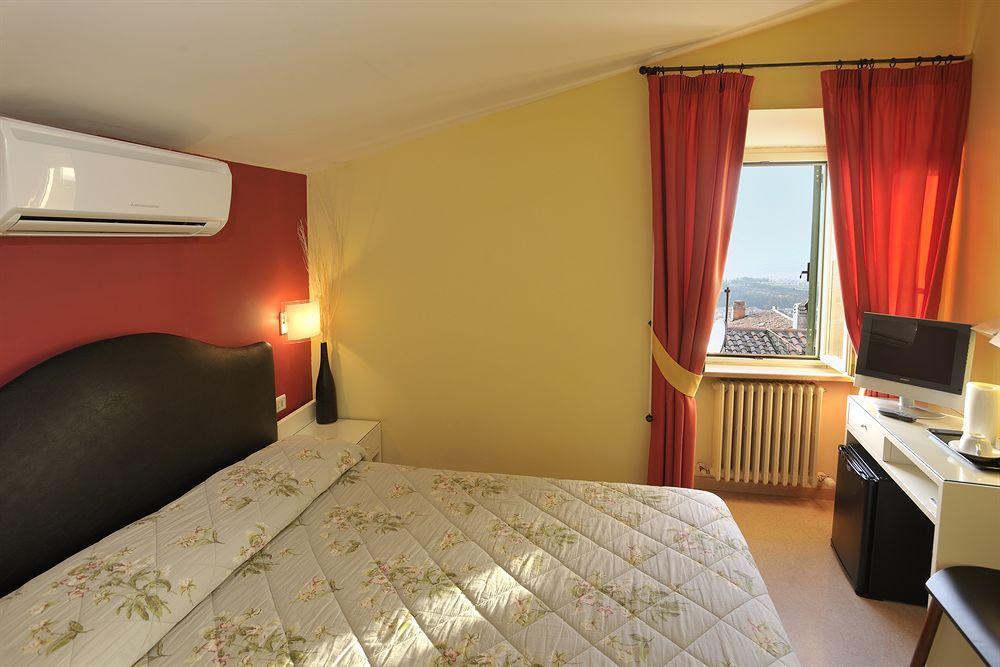 Hotel Eden Perugia Exteriör bild